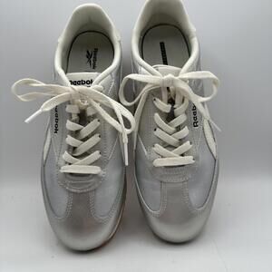 Reebok Fiori retro-inspire silver metallic OrthoLite comfort foot sneakers 8.5